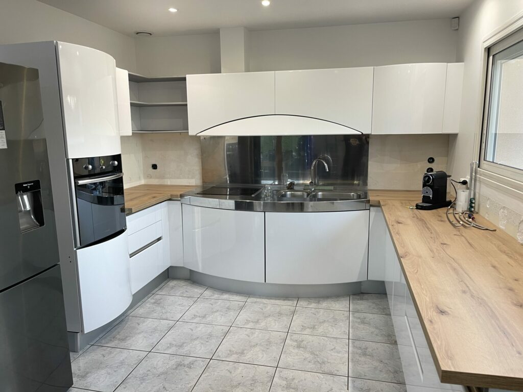 Cuisine finition blanc laqué – 3M 2080 Gloss White