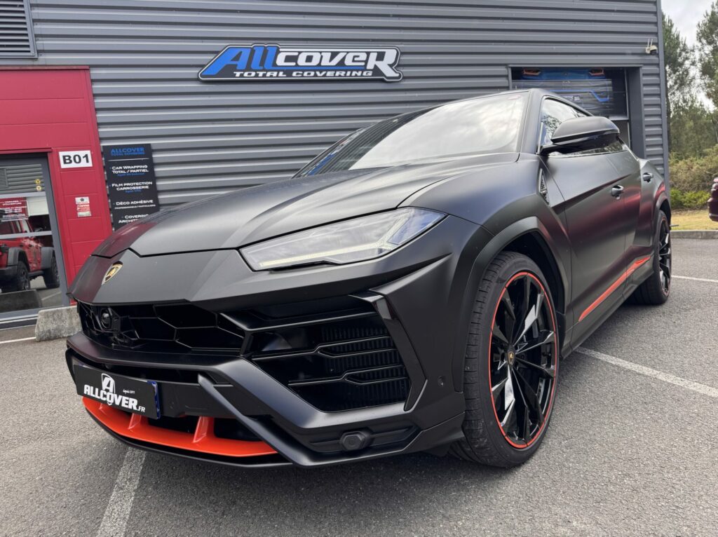 Lamborghini Urus Graphite Capsule – Full Xpel Stealth